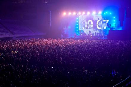 Thousands attend Barcelona rock concert after COVID tests